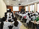 為來自北京農學院、中國青年政治學院和北京師范大學的實習生授課